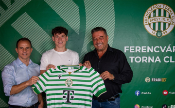 Labdarúgó NB I - Tóth Alex szerződést hosszabbított a Ferencvárossal