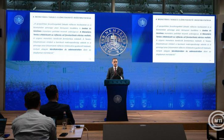 Kamatdöntés - Varga Mihály: egyhangúlag döntött a monetáris tanács az alapkamat szinten tartásáról