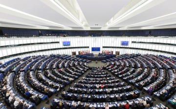 Az Európai Parlament megszavazta a Juncker-tervet