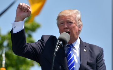 Donald Trump ismét közzétette azt a bejegyzését, amiben Orbán Viktort támogatja